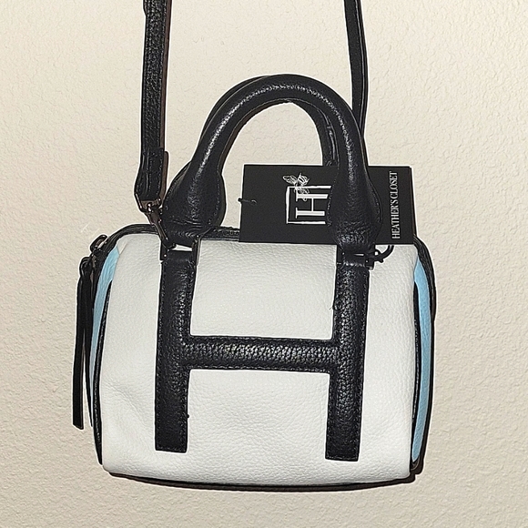 HEATHER'S CLOSET Leather Logo Small hand bag, NWT - Picture 4 of 14
